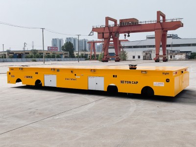 Zbiorniki do przechowywania ropy naftowej obsługujące ciężki wózek transportowy elektryczny